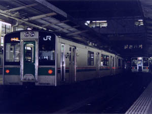 iq{701nF